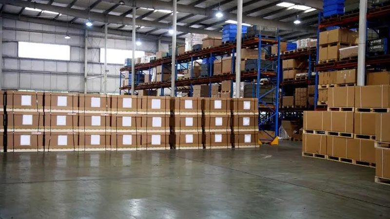 轻型货架展示架：物流仓储的隐形英雄**